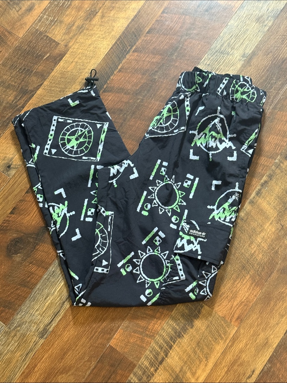 Adidas Adventure Compass Print Cargo Pants Size Small